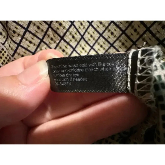 The Limited Muticolored‎ 3/4 Sleeve Blouse | Size M - Picture 6 of 6